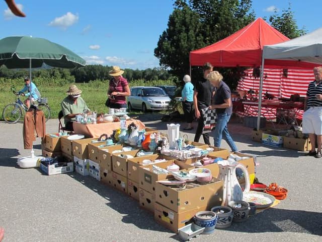 Antik- und Raritätenflohmarkt Nußdorf