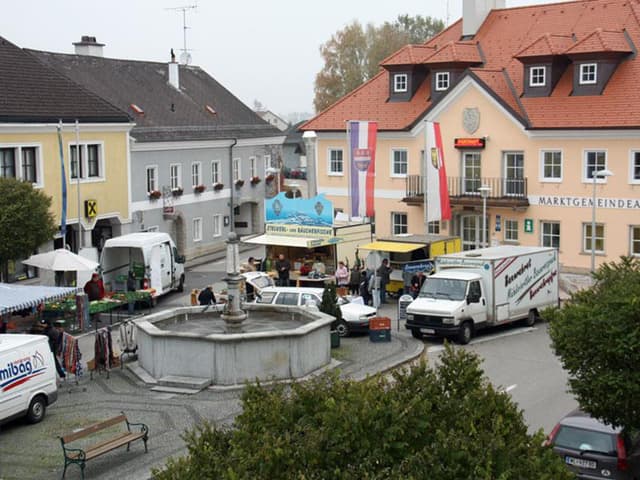 Wochenmarkt in Bad Wimsbach-Neydharting