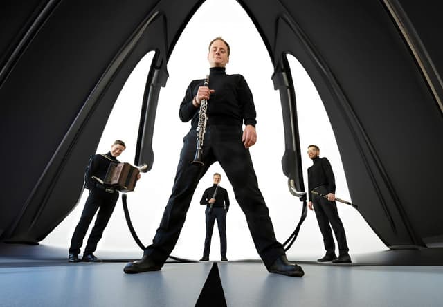 FALTENRADIO - Konzert "Überschall"